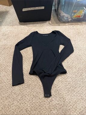 Abercrombie & Fitch Black V-Neck Long-Sleeve Bodysuit